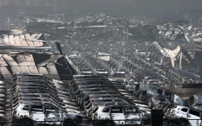 Tainjin: Miles de millones de dolares en perdidas