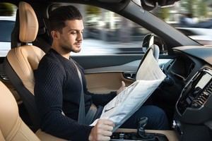 La DGT presenta un nuevo programa para regular las pruebas de vehículos autónomos en España