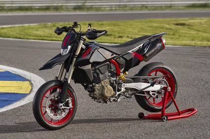 Ducati lanza la nueva Hypermotard 698 Mono Nera: más radical, ligera y equipada