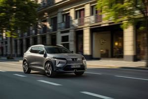 El nuevo Mitsubishi eléctrico llega a Madrid: 220 CV, 630 km de autonomía y batería de 87 kWh