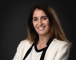 Renault España refuerza su comunicación: Elisa Pérez Garabatos, nueva PR Manager