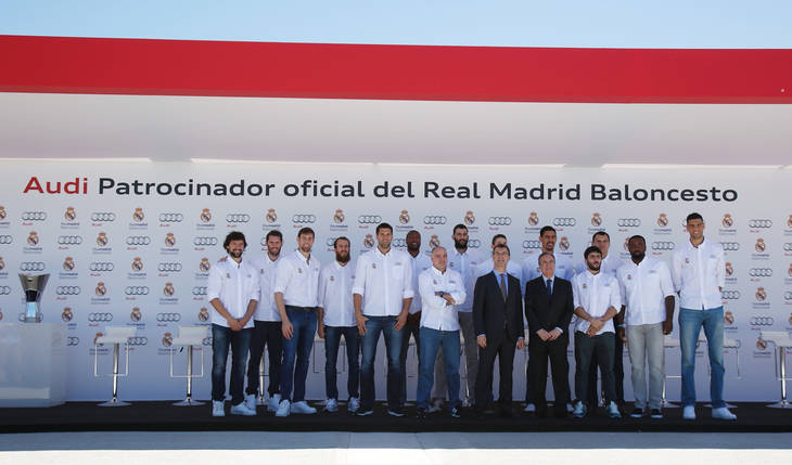 Los jugadores del Real Madrid de Baloncesto con Audi