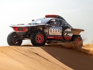 Stéphane Peterhansel logra su 50ª victoria etapa y Carlos Sainz nuevo líder del Dakar