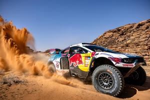 Nasser Al-Attiyah y Pablo Quintanilla ganan la quinta etapa del Dakar 2024