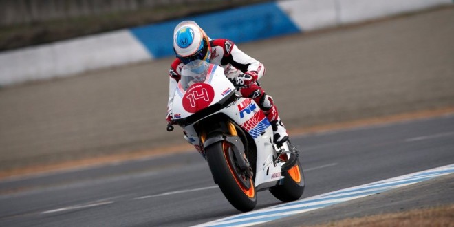 Fernando Alonso se sube a una MotoGP