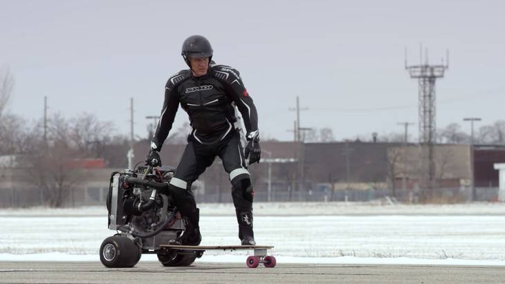 Ford y su ecoboost sobre un patinete