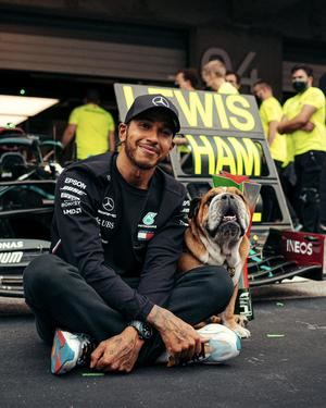 Hamilton se unirá a Ferrari en 2025 en busca de un nuevo desafío