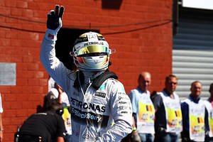 Otra vez Hamilton y Rosberg se colocan en primera fila