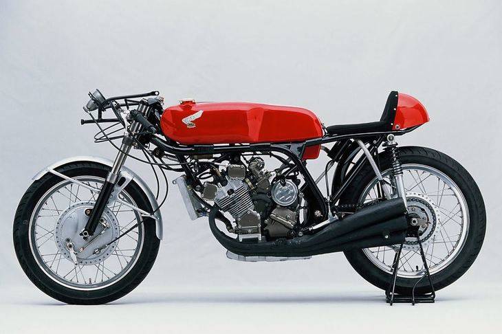 Una moto de leyenda: Honda RC 166