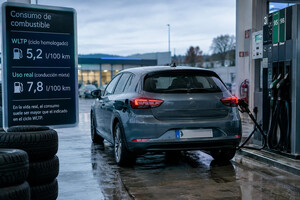 Tu coche consume más gasolina de la que anuncia: estos son los motivos y cómo reducir el gasto