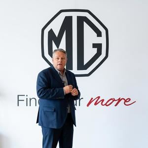 MG descubre el noble arte de presumir