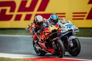 Alex Márquez se someterá a cirugía tras fractura en la mano izquierda durante el GP de los Países Bajos