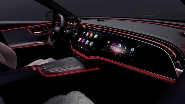 La nueva Clase E de Mercedes-Benz te transporta a un mundo digital con sus sistemas interactivos