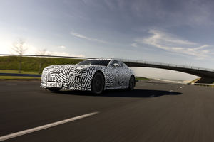 Jaguar revoluciona su futuro con un GT eléctrico de más de 1.000 CV inspirado en sus clásicos