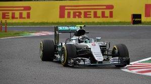 Rosberg lo tuvo fácil con la mala salida de Hamilton