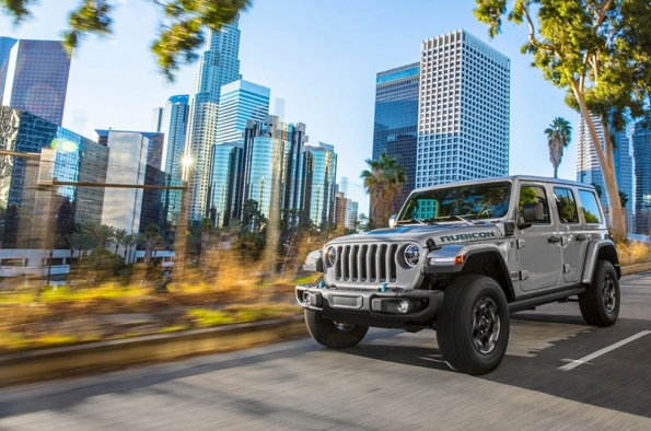 El Wrangler híbrido marca la dirección a los todoterreno