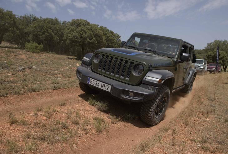 Descubre la JEEP Academy: Disfruta de una experiencia única probando toda la gama de vehículos JEEP