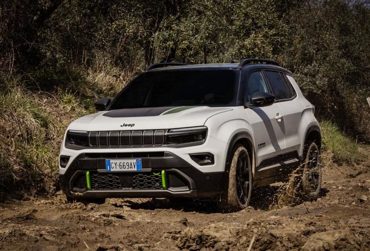 Jeep Avenger 4xe, eficaz entre semáforos y con capacidad “off road”