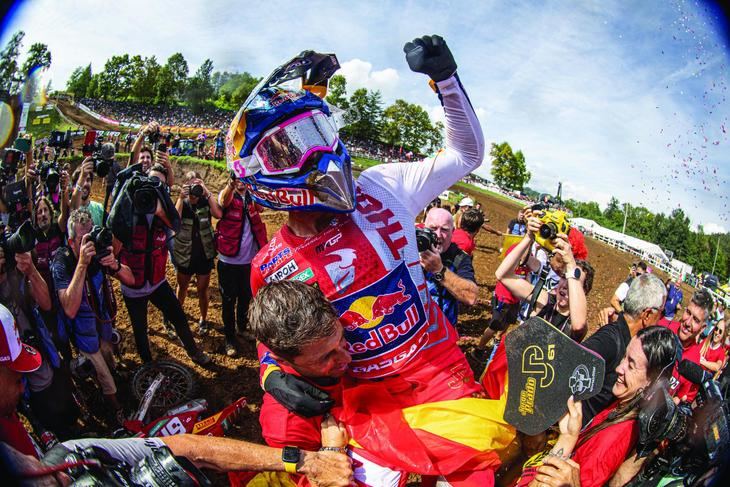 Jorge Prado se corona campeón del Campeonato del Mundo de Motocross 2023 en una jornada histórica