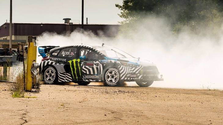 Vuelve la serie Gymkhana a sus raíces