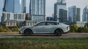 Kia lanza el EV4: un sedán y hatchback eléctricos con diseño innovador y tecnología avanzada