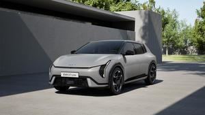 Nuevo KIA EV4: Diseño moderno y tecnología avanzada al servicio del conductor
