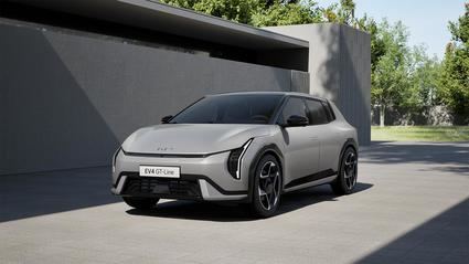 Nuevo KIA EV4: Diseño moderno y tecnología avanzada al servicio del conductor