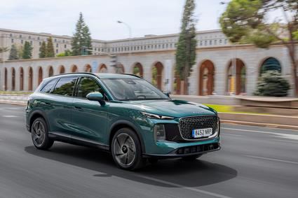 Lepas llega a España con un SUV híbrido enchufable de 279 CV desde 33.990 euros