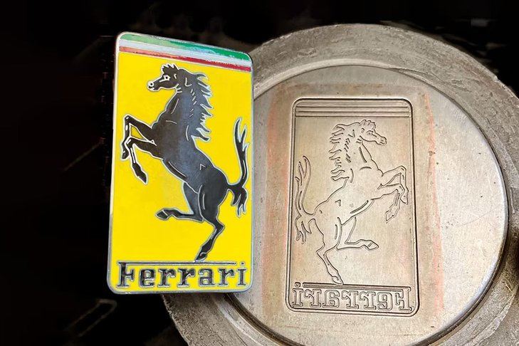 La fascinante historia detrás del logotipo de Ferrari: una madre, un piloto de guerra y la suerte que cambió todo