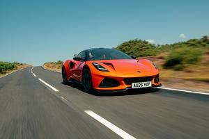 Lotus Emira 420 Sport: el deportivo de cuatro cilindros más rápido del mundo llega con 416 CV y 300 km/h