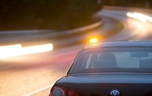 La DGT recuerda la necesidad de tener la baliza V-16 para emergencias en carretera