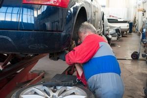 5 labores de mantenimiento de tu coche que puedes hacer por ti mismo