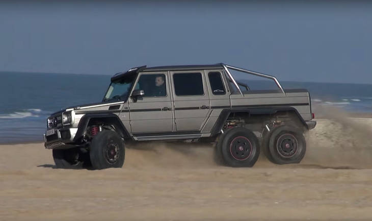 El Mercedes-Benz AMG 6x6 por la playa