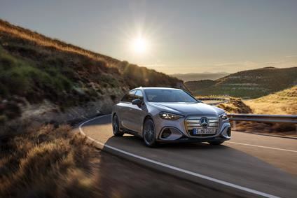 El nuevo Mercedes Clase C eléctrico rompe el segmento: 762 km de autonomía y tecnología que parece del futuro