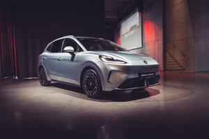 El MG4 EV Urban llega a España desde 16.790 euros: el eléctrico que quiere romper el mercado