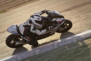BMW Motorrad presenta los accesorios M Performance