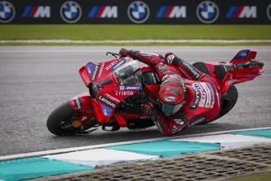 Francesco Bagnaia se impone en la primera jornada del Gran Premio de Malasia