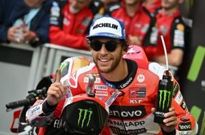 Bastianini brilla en la histórica carrera del 75º aniversario del Campeonato del Mundo de motociclismo en Silverstone