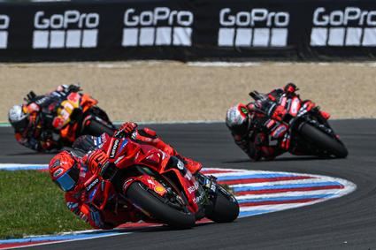 Marc Márquez logra su quinta victoria consecutiva en el Gran Premio del República Checa