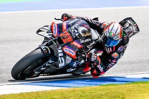 Bezzecchi manda en la primera jornada del GP Tailandia y lanza el primer aviso del año