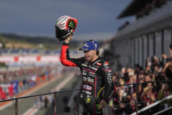 Bezzecchi logra su tercer triunfo de la temporada en el GP de Valencia