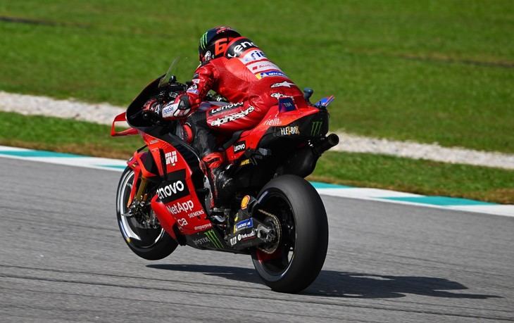 Bagnaia logra la pole del Gran Premio de Malasia con récord de pista