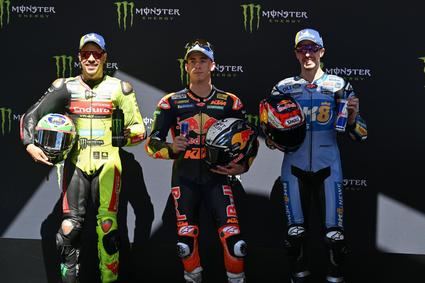 Pedro Acosta destroza el récord de Montmeló y conquista una pole histórica en MotoGP