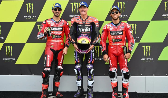 Aleix Espargaró establece un tiempo récord y se lleva la pole del Gran Premio de Gran Bretaña