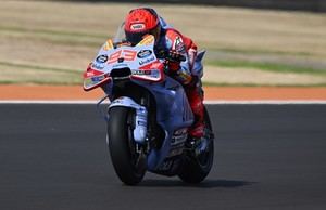Dominio absoluto de Marc Márquez en la primera jornada del GP de Aragón