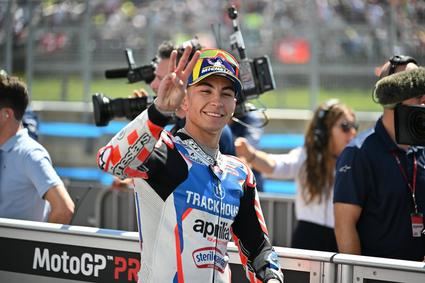 Raúl Fernández renueva con Trackhouse Racing hasta 2026