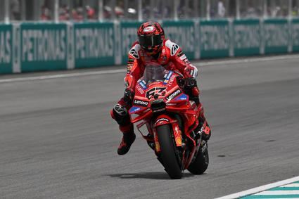 Bagnaia logra una victoria contundente en la Sprint del GP de Malasia