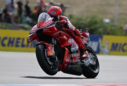 Marc Márquez domina la Sprint del Gran Premio de la República Checa: Undécima victoria y estrategia perfecta