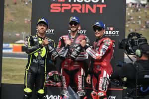 Bagnaia resiste la presión final y se lleva la Sprint del del Gran Premio de la República Checa