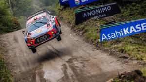 Neuville gana y Hyundai hace doblete